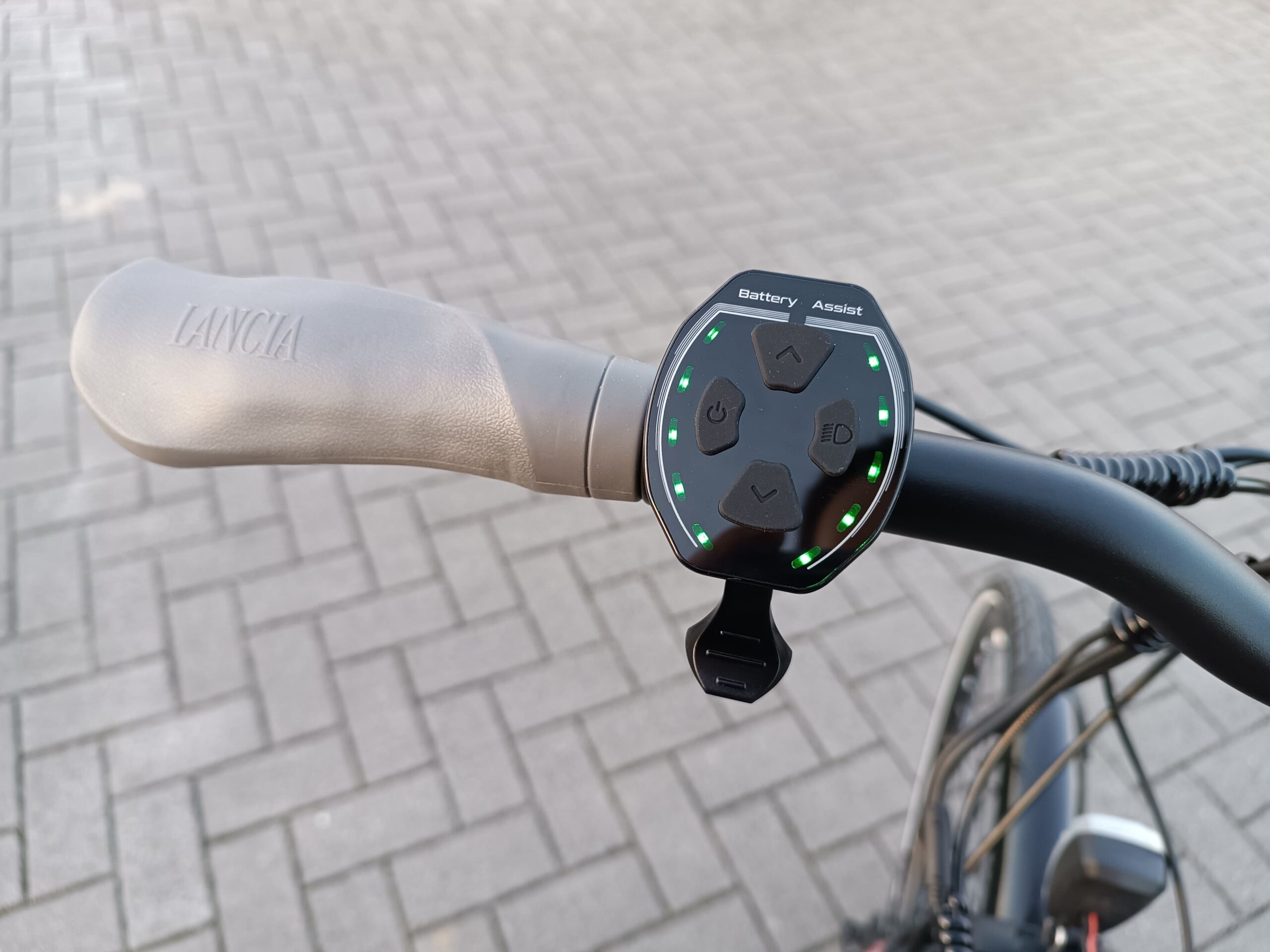 E-Bike Controller mit vier Tasten