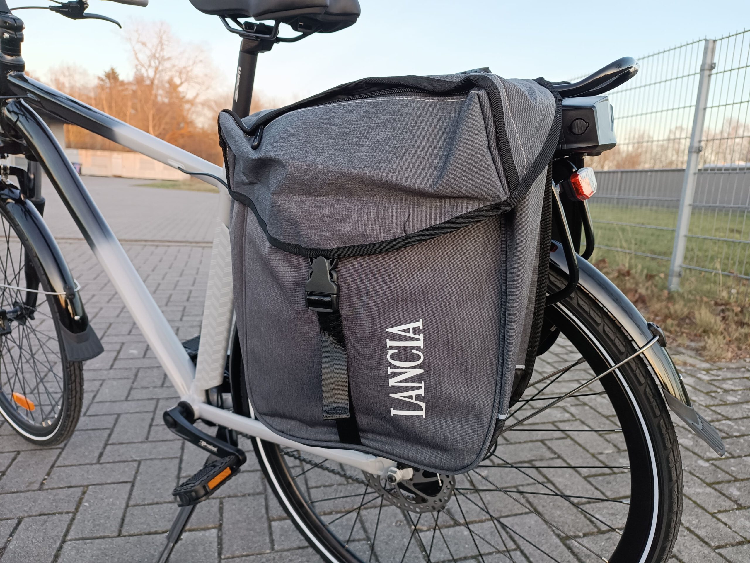 Lancia Gepäckträgertasche