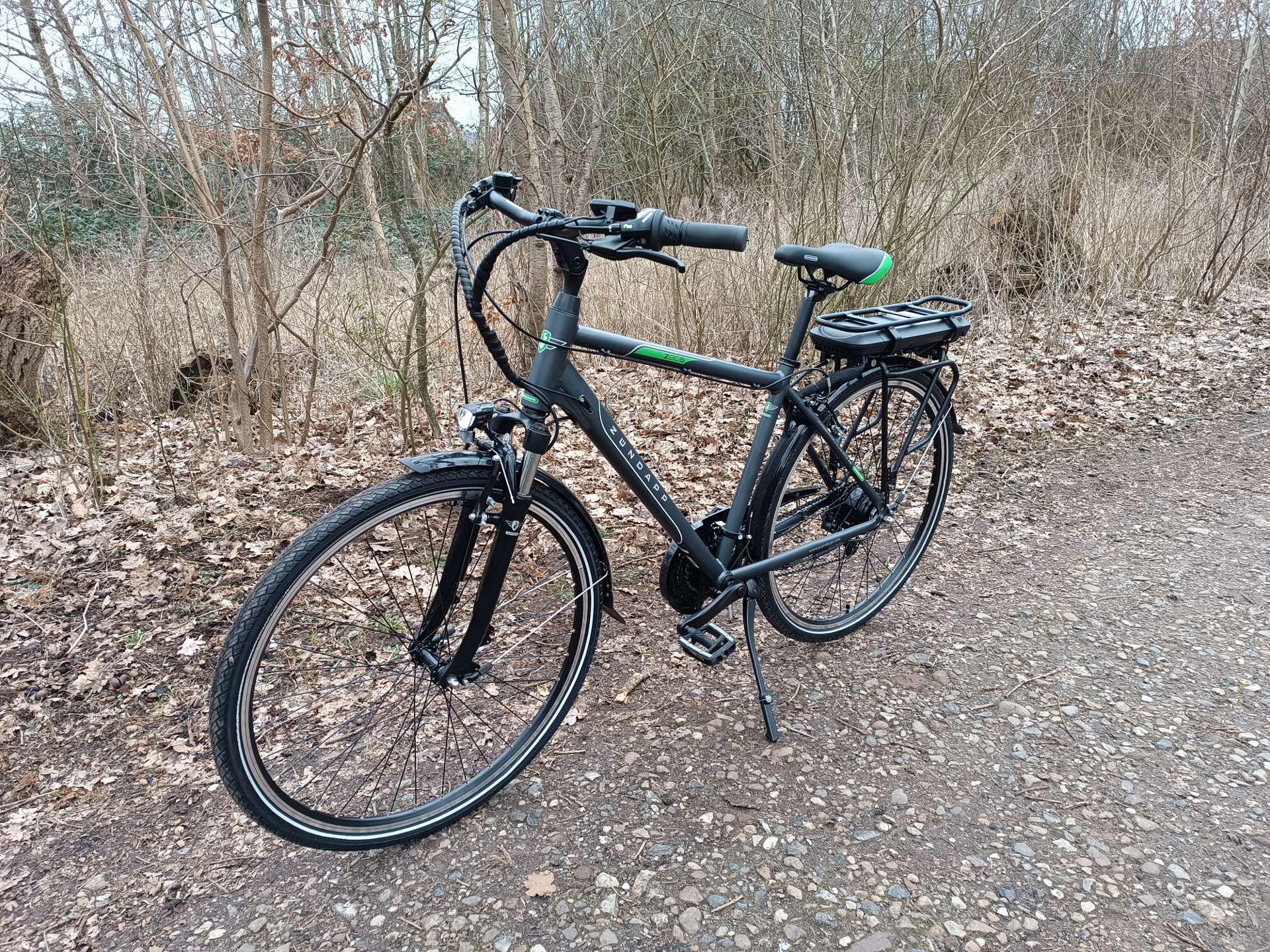 Auch im Gelände ist das Zündapp E-Bike sicher