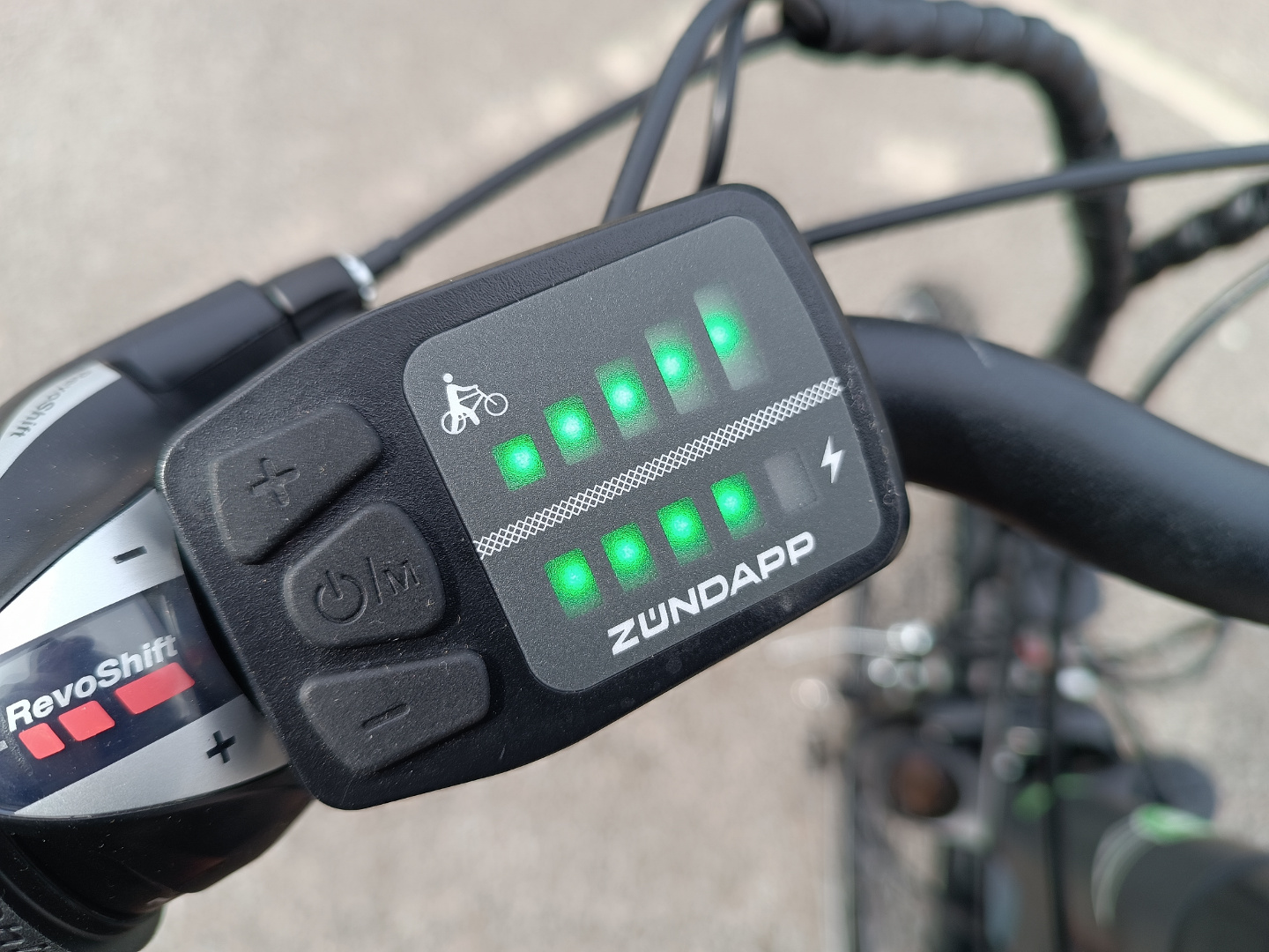 Der Strombedarf zum Laden ist beim E-Bike moderat