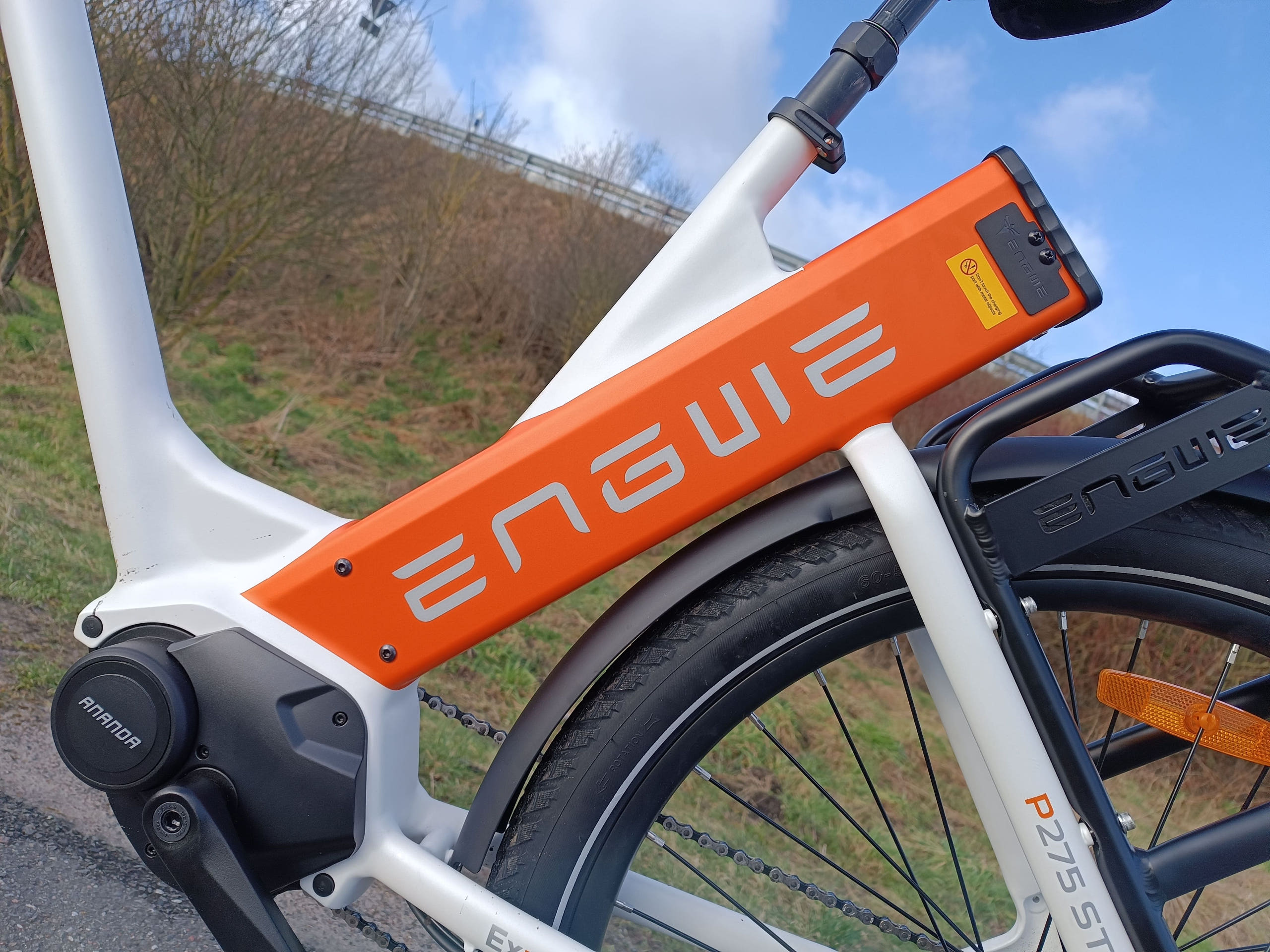 Die Ladebuchse ist sehr gut vor Spritzwasser geschützt | Quelle: ebiketester24.de