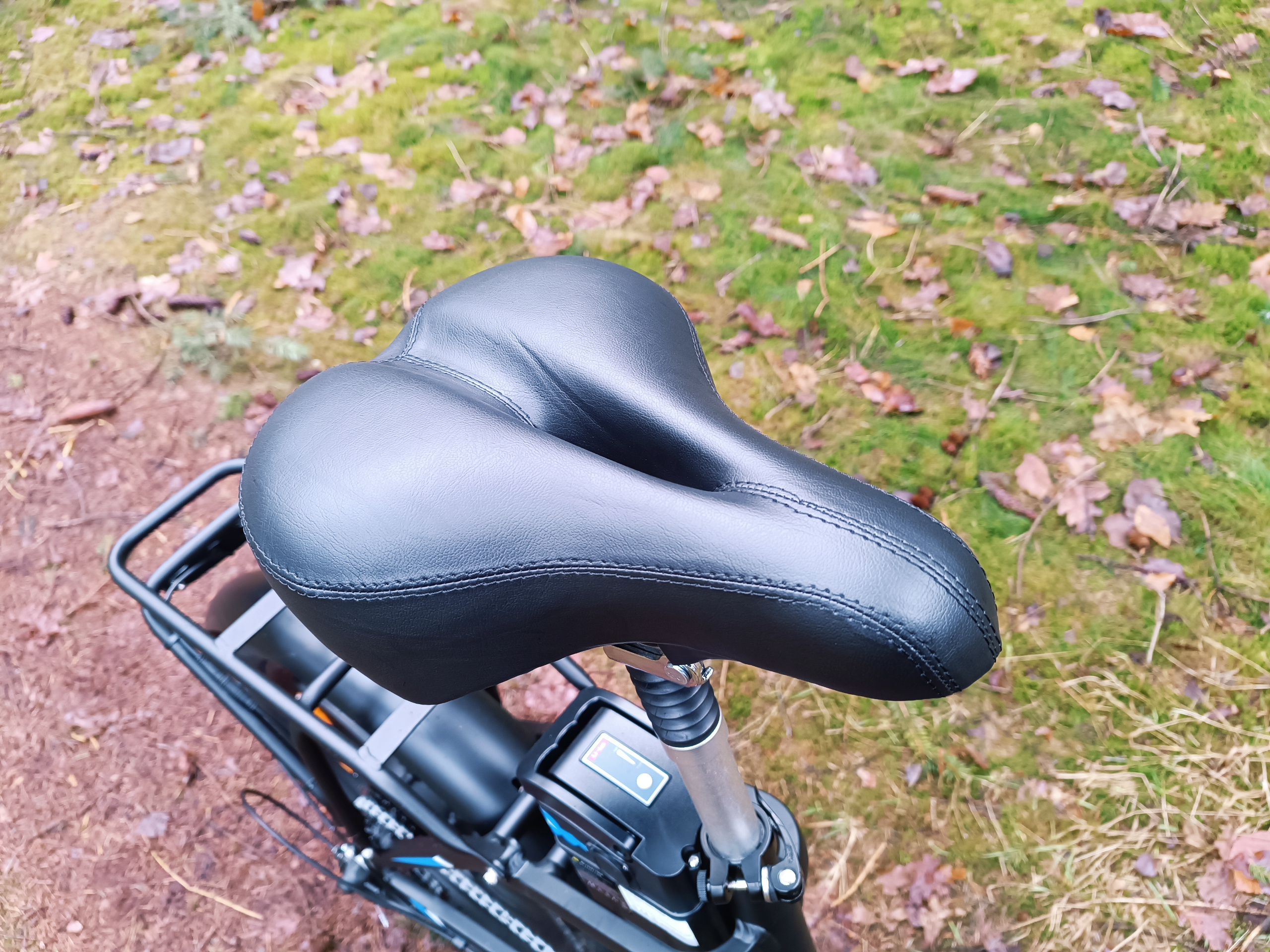 Der Sattel hat in meinem E-Bike Test einen hohen Sitzkomfort geboten | Quelle: ebiketester24.de