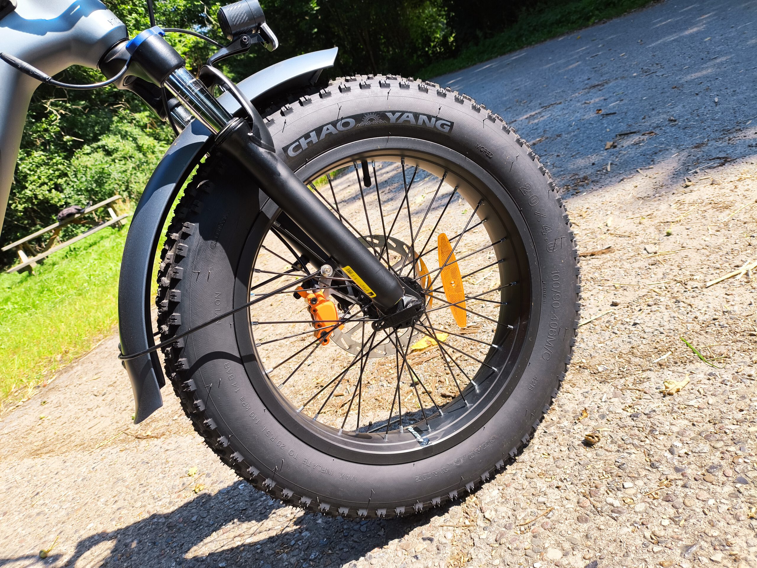 Die Chao Yang Bereifung ist besonders griffig und komfortabel | Quelle: ebiketester24.de