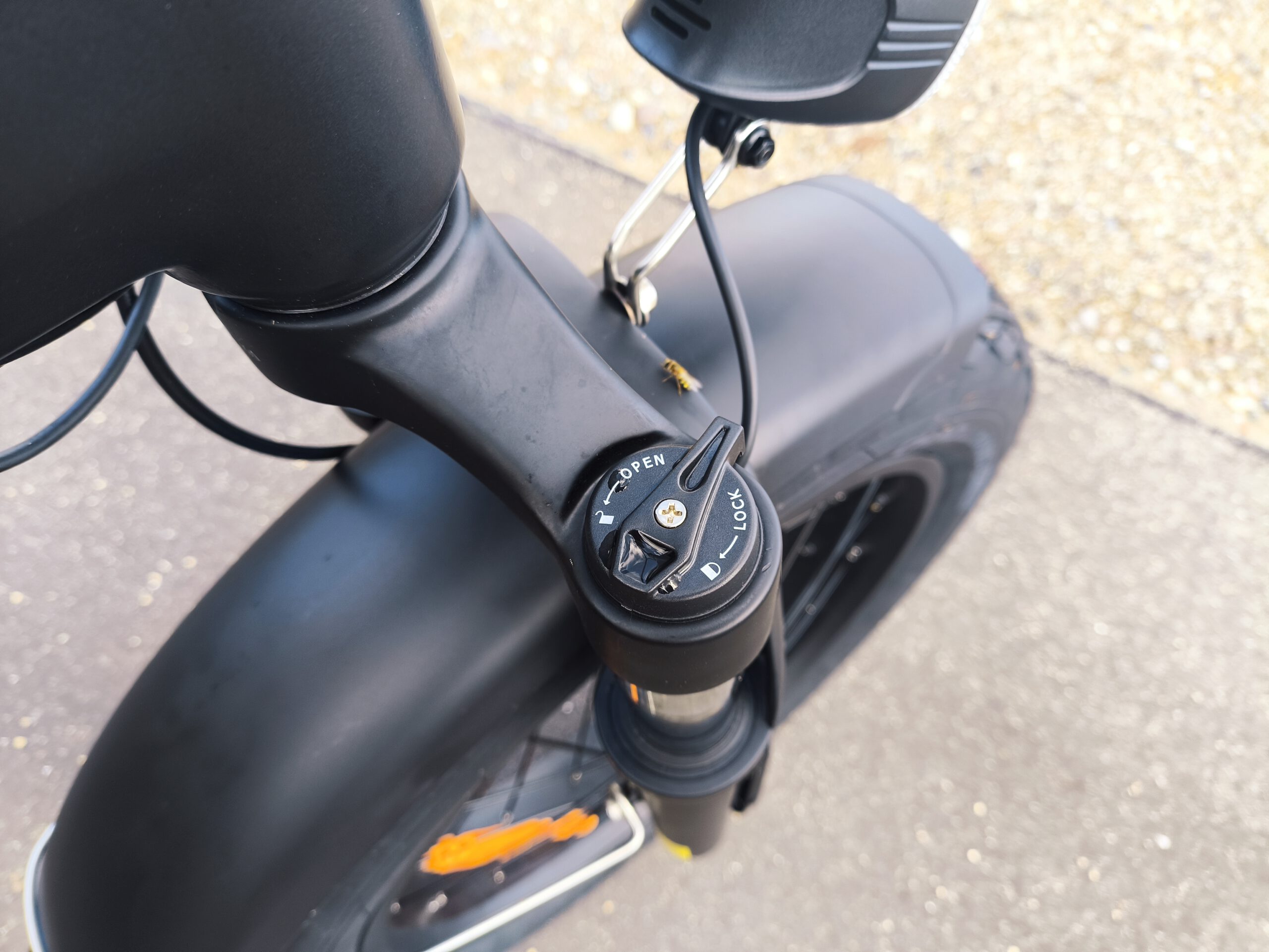 Zum erhöhten Fahrkomfort trägt auch die Stahlfedergabel bei | Quelle: ebiketester24.de